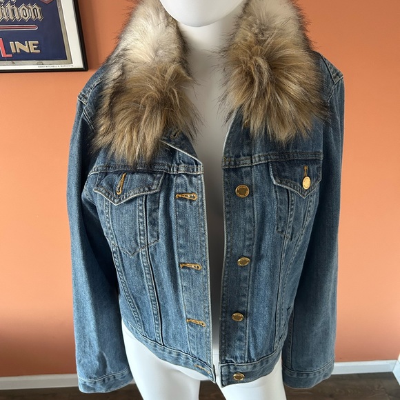 MICHAEL MICHAEL KORS faux fur collared cropped jean jacket - Picture 4 of 12